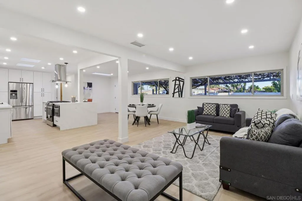 4930 Longford St, San Diego, California 92117 home-pic-10